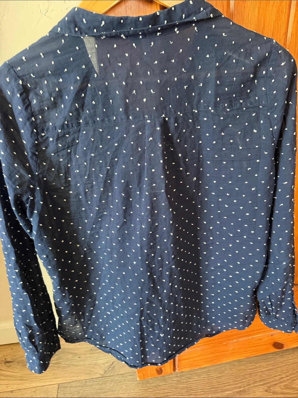 Joie Navy Blue White Polka Dot 100% cotton Blouse Pintuck Detail - Small - Picture 6 of 6